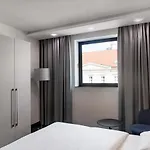 Hotel Park By Radisson Danube 4*