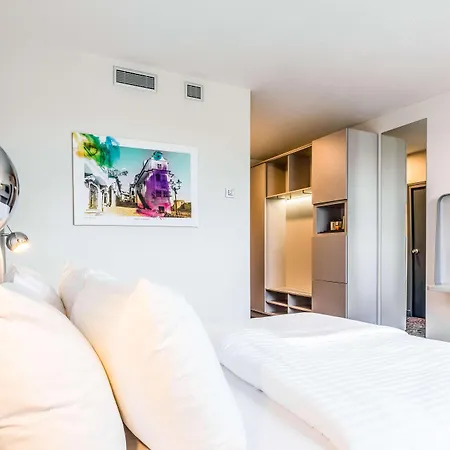 Park By Radisson Danube 4* Pozsony