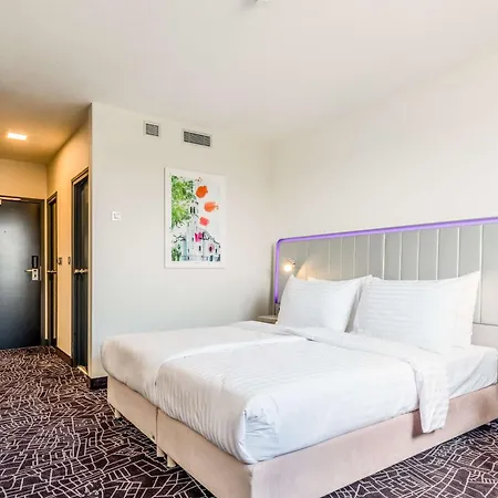 Park By Radisson Danube 4*