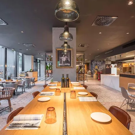 Park By Radisson Danube