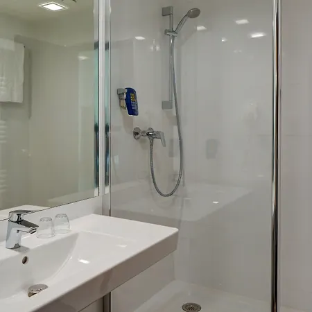 Park By Radisson Danube Отель 4*