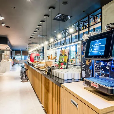 布拉迪斯拉发多瑙河丽柏酒店 酒店 4*