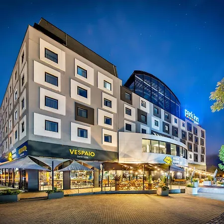 Hotel Park By Radisson Danube 4*