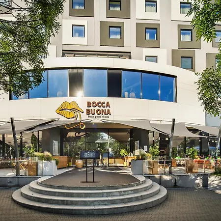 Готель Park By Radisson Danube 4*