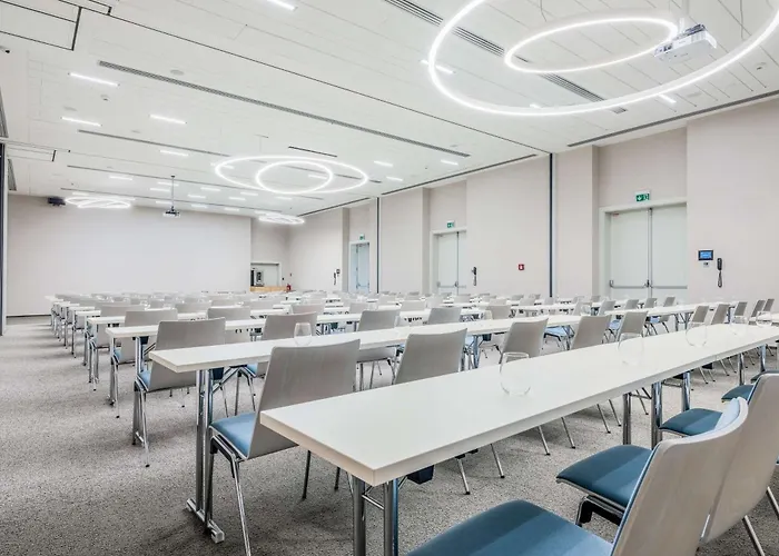 Hotel Park By Radisson Danube 4*