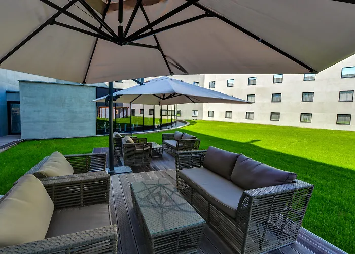 Park By Radisson Danube Hotel 4*