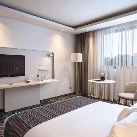 Park By Radisson Danube ホテル 4*