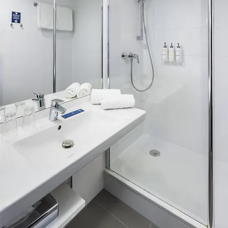 ホテル Park By Radisson Danube 4*