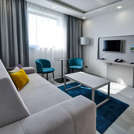 布拉迪斯拉发多瑙河丽柏酒店 4*